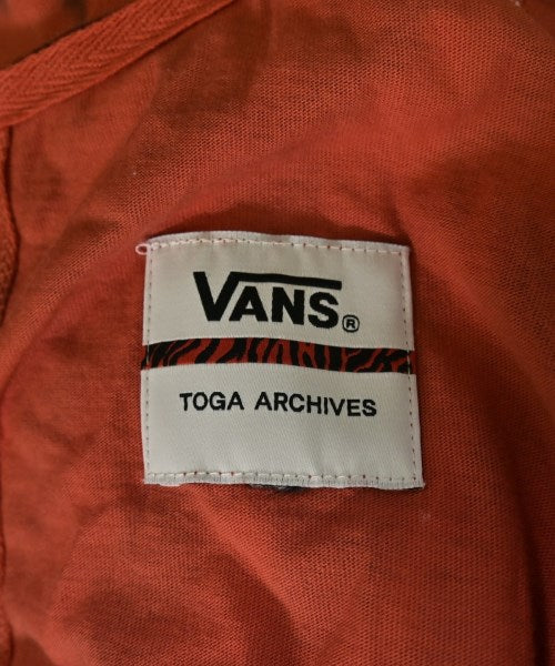 TOGA เสื้อยืด/เสื้อท็อปส์
