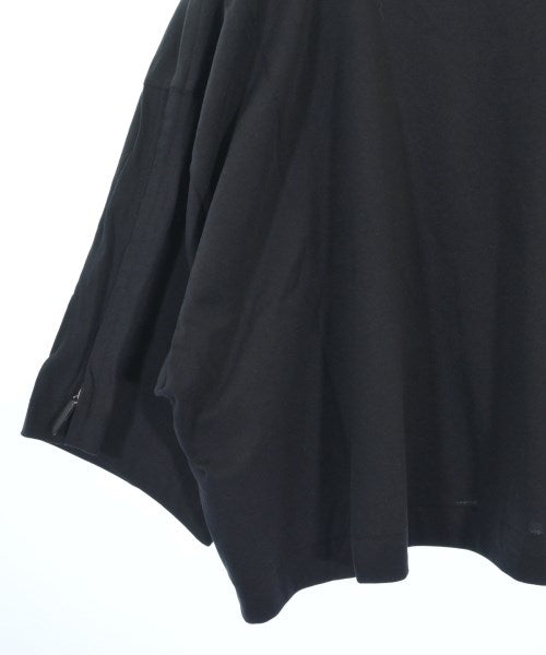 TOGA เสื้อยืด/เสื้อท็อปส์