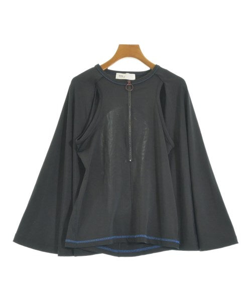 TOGA เสื้อยืด/เสื้อท็อปส์