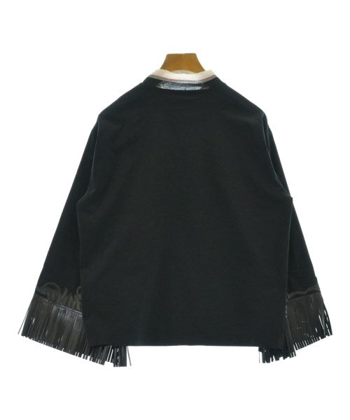 TOGA เสื้อยืด/เสื้อท็อปส์