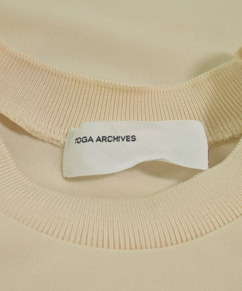 TOGA เสื้อยืด/เสื้อท็อปส์