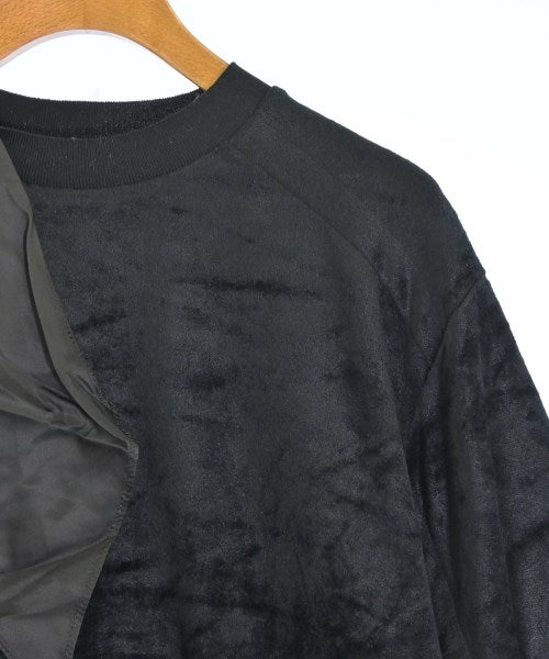 TOGA เสื้อยืด/เสื้อท็อปส์