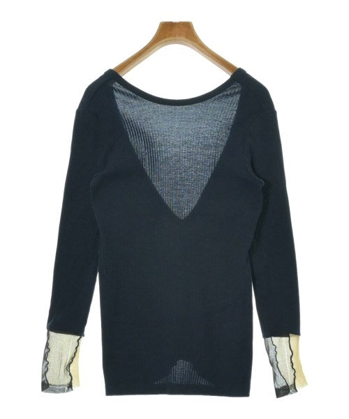TOGA เสื้อยืด/เสื้อท็อปส์