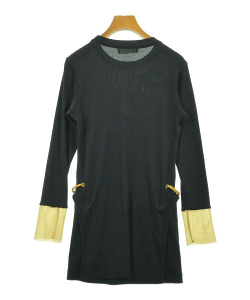 TOGA เสื้อยืด/เสื้อท็อปส์