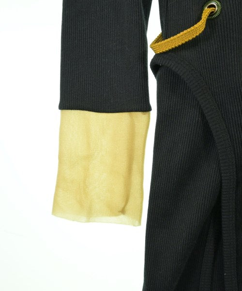 TOGA เสื้อยืด/เสื้อท็อปส์
