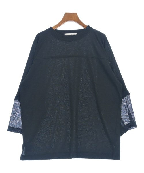 TOGA เสื้อยืด/เสื้อท็อปส์