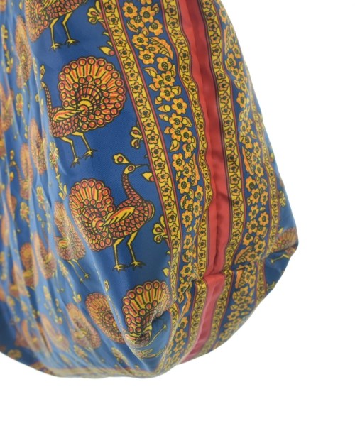 TOGA VIRILIS กระเป๋าถือขนาดใหญ่