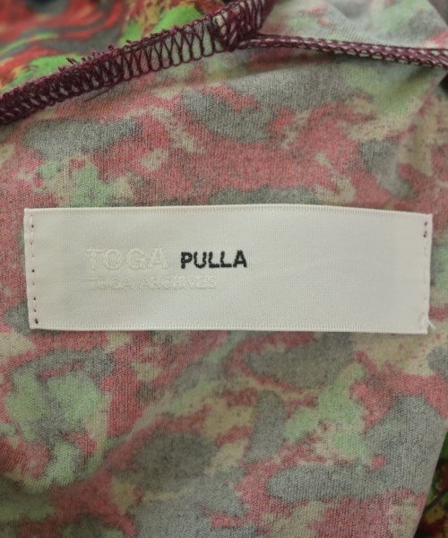 TOGA เสื้อยืด/เสื้อท็อปส์