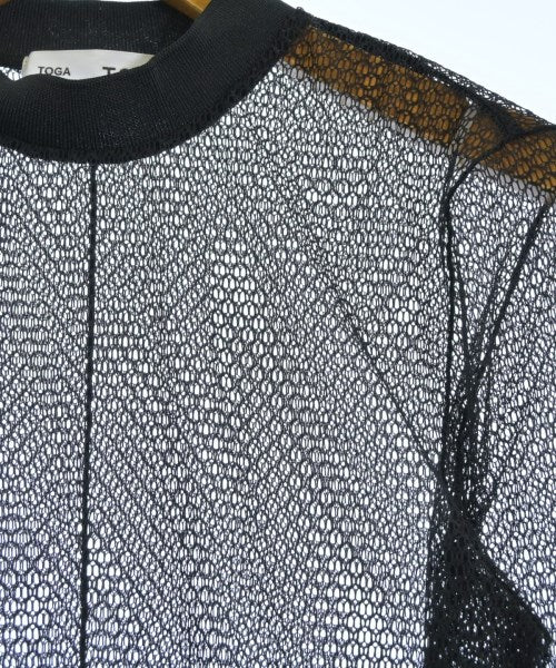 TOGA เสื้อยืด/เสื้อท็อปส์