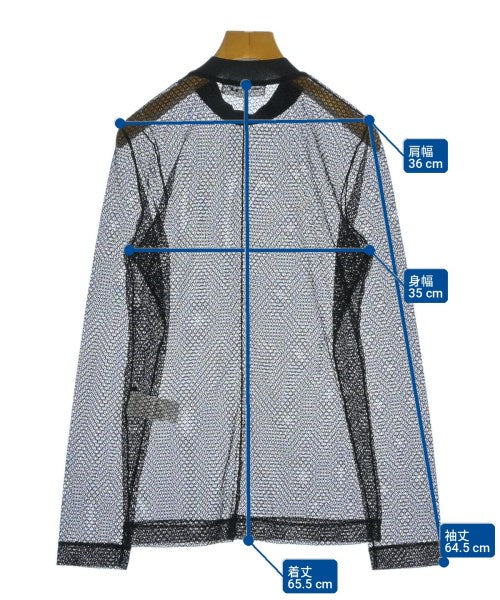 TOGA เสื้อยืด/เสื้อท็อปส์
