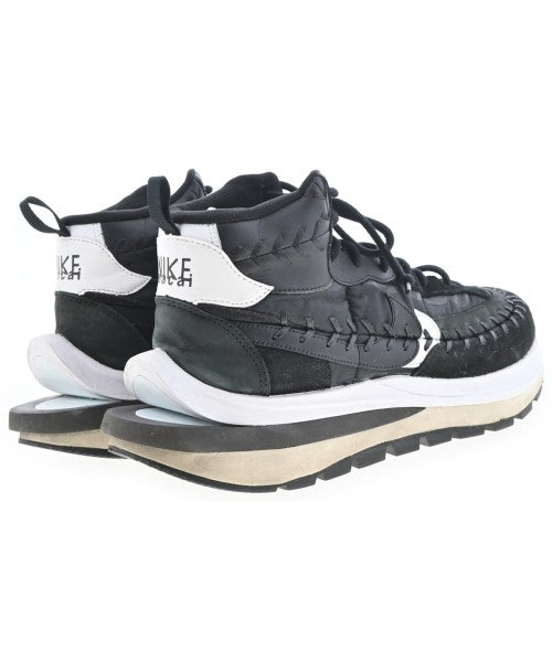 sacai รองเท้าผ้าใบ