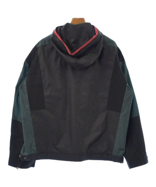 sacai เสื้อพาร์กาภูเขา