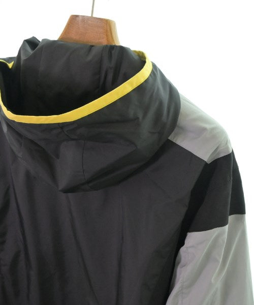 sacai เสื้อพาร์กาภูเขา