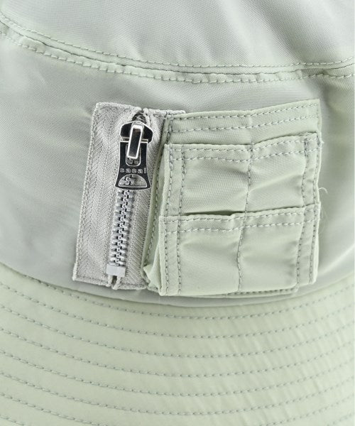 sacai หมวก