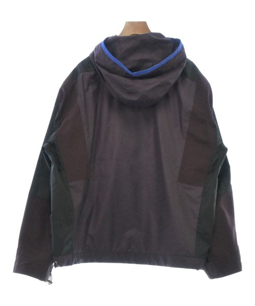 sacai เสื้อพาร์กาภูเขา