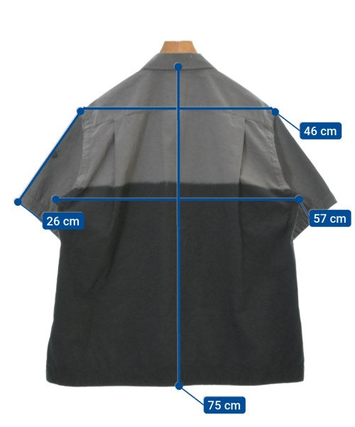 sacai เสื้อลำลอง
