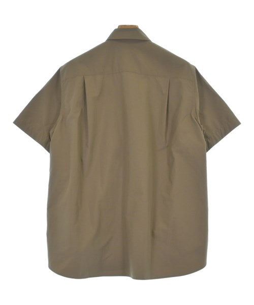 sacai เสื้อลำลอง