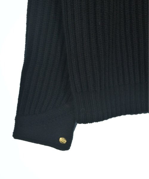 sacai เสื้อกันหนาว
