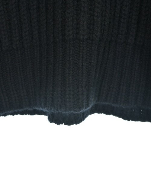 sacai เสื้อกันหนาว