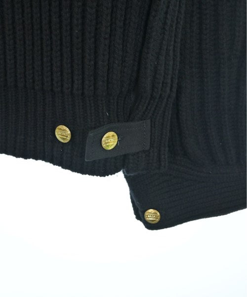 sacai เสื้อกันหนาว