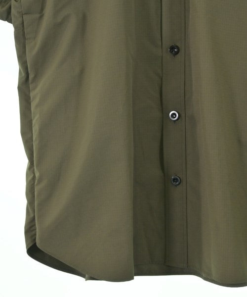 sacai เสื้อลำลอง