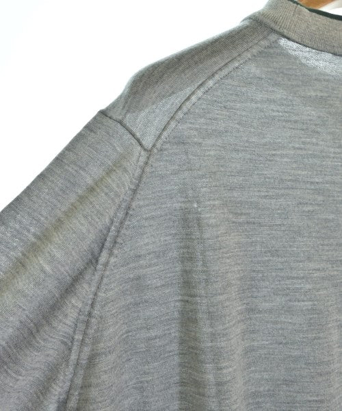 sacai เสื้อกันหนาว