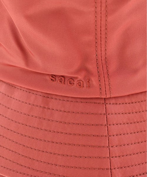 sacai หมวก