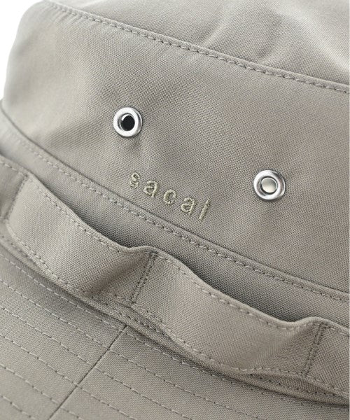sacai หมวก