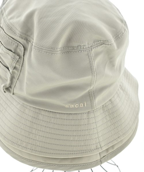 sacai หมวก