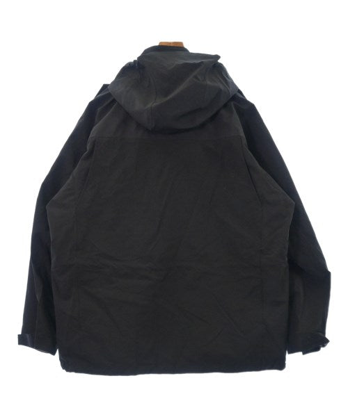 sacai เสื้อพาร์กาภูเขา