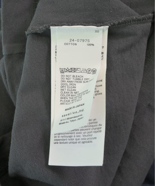 sacai เสื้อยืด/เสื้อท็อปส์
