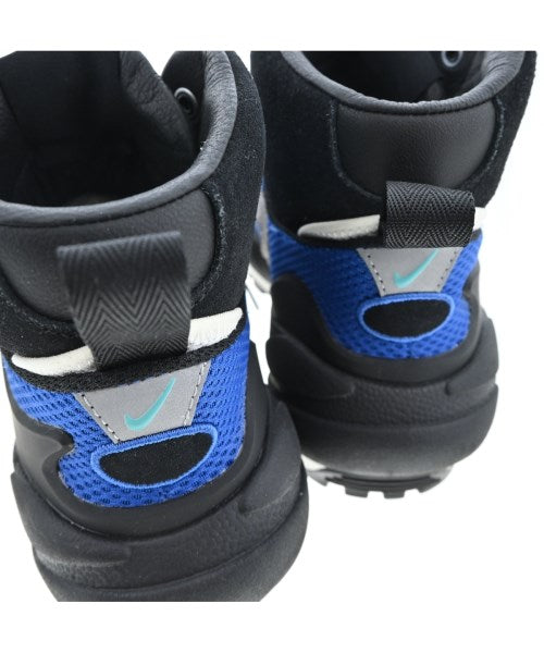 sacai รองเท้าผ้าใบ