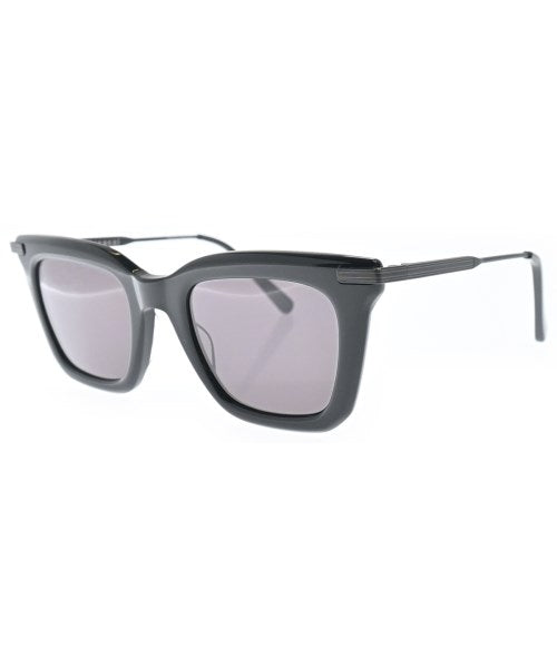 sacai แว่นกันแดด