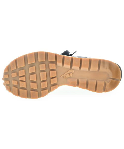 sacai รองเท้าผ้าใบ