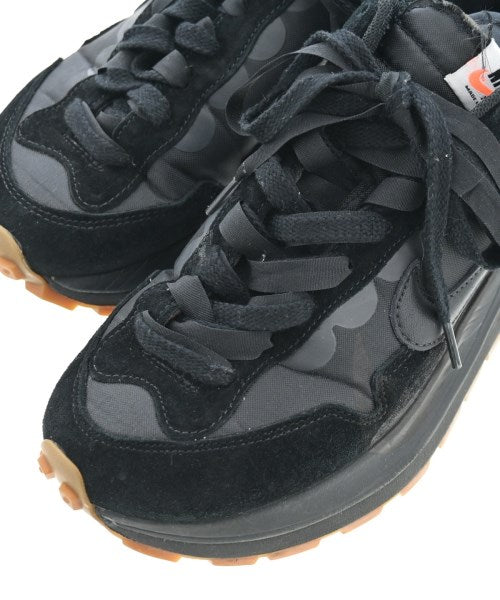 sacai รองเท้าผ้าใบ