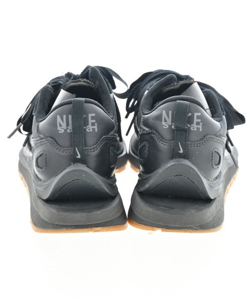 sacai รองเท้าผ้าใบ