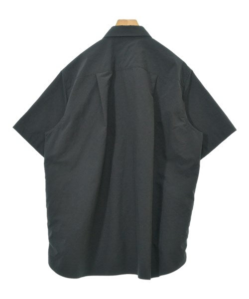 sacai เสื้อลำลอง