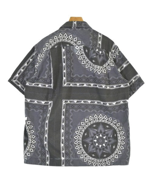 sacai เสื้อลำลอง