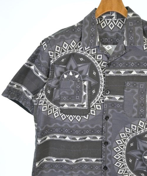 sacai เสื้อลำลอง