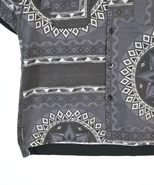 sacai เสื้อลำลอง
