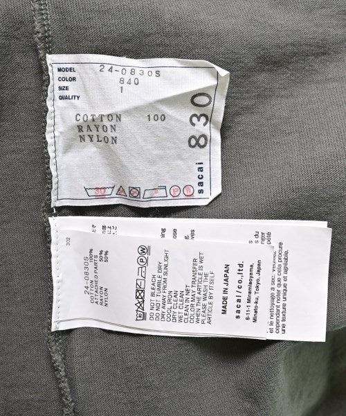 sacai เสื้อยืด/เสื้อท็อปส์