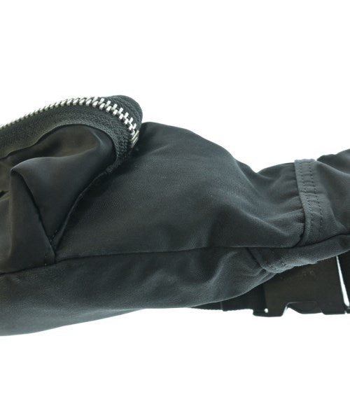 sacai กระเป๋าสะพาย