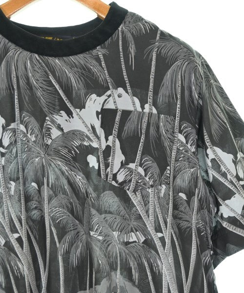 sacai เสื้อลำลอง