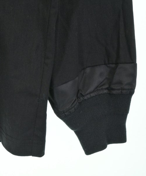sacai เสื้อยืด/เสื้อท็อปส์