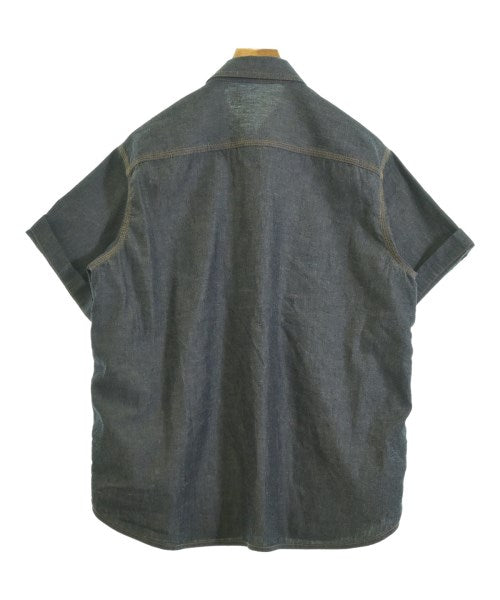 sacai เสื้อลำลอง