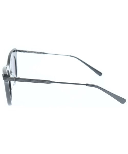 sacai แว่นกันแดด