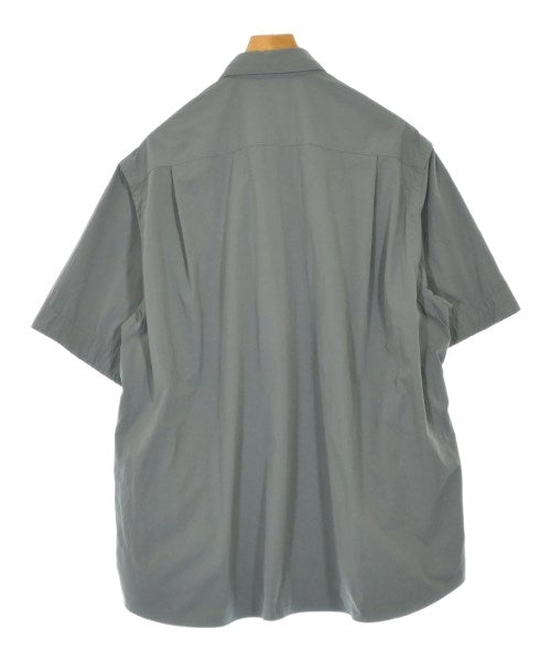 sacai เสื้อลำลอง