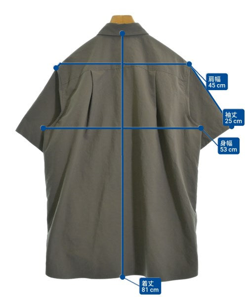 sacai เสื้อลำลอง