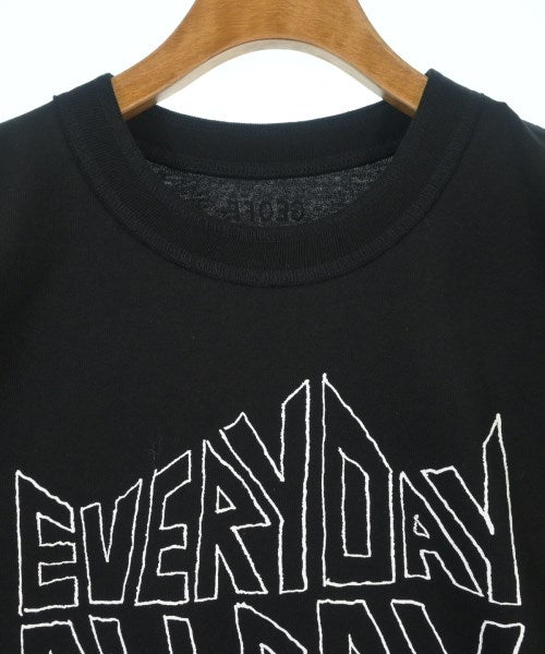 sacai เสื้อยืด/เสื้อท็อปส์