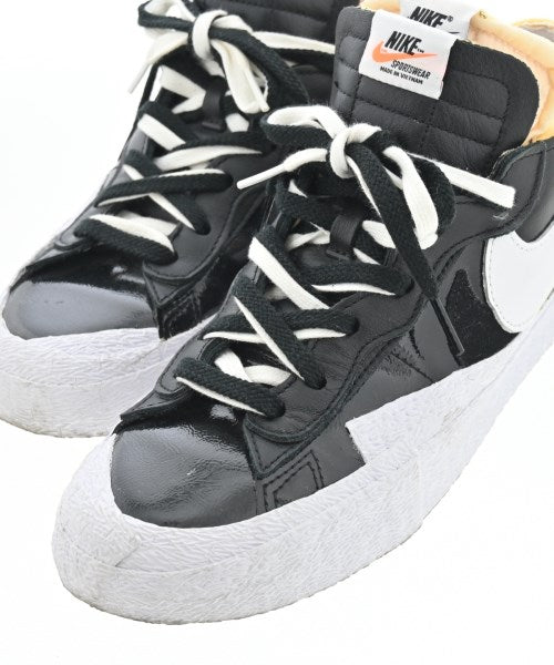 sacai รองเท้าผ้าใบ